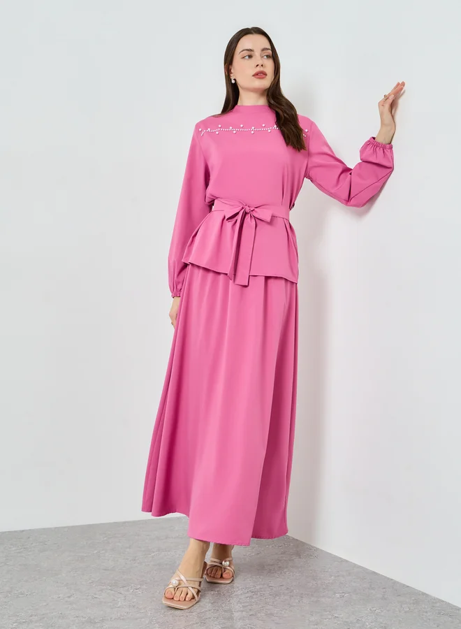 ستايلي طقم نسائي بلوزة وتنورة ماكسي مزينة باللؤلؤ